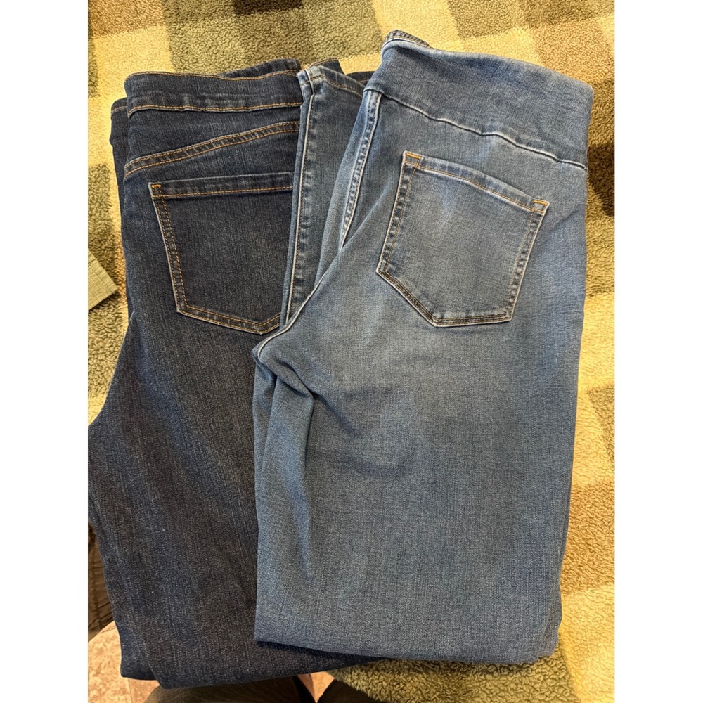 Lot of 2 GV Amanda High‎ Rise /LEE Pull On Jeans Womens 12 Short 2 Pairs